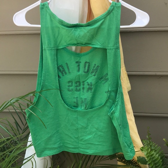 Victoria secret small tank - Picture 3 of 3